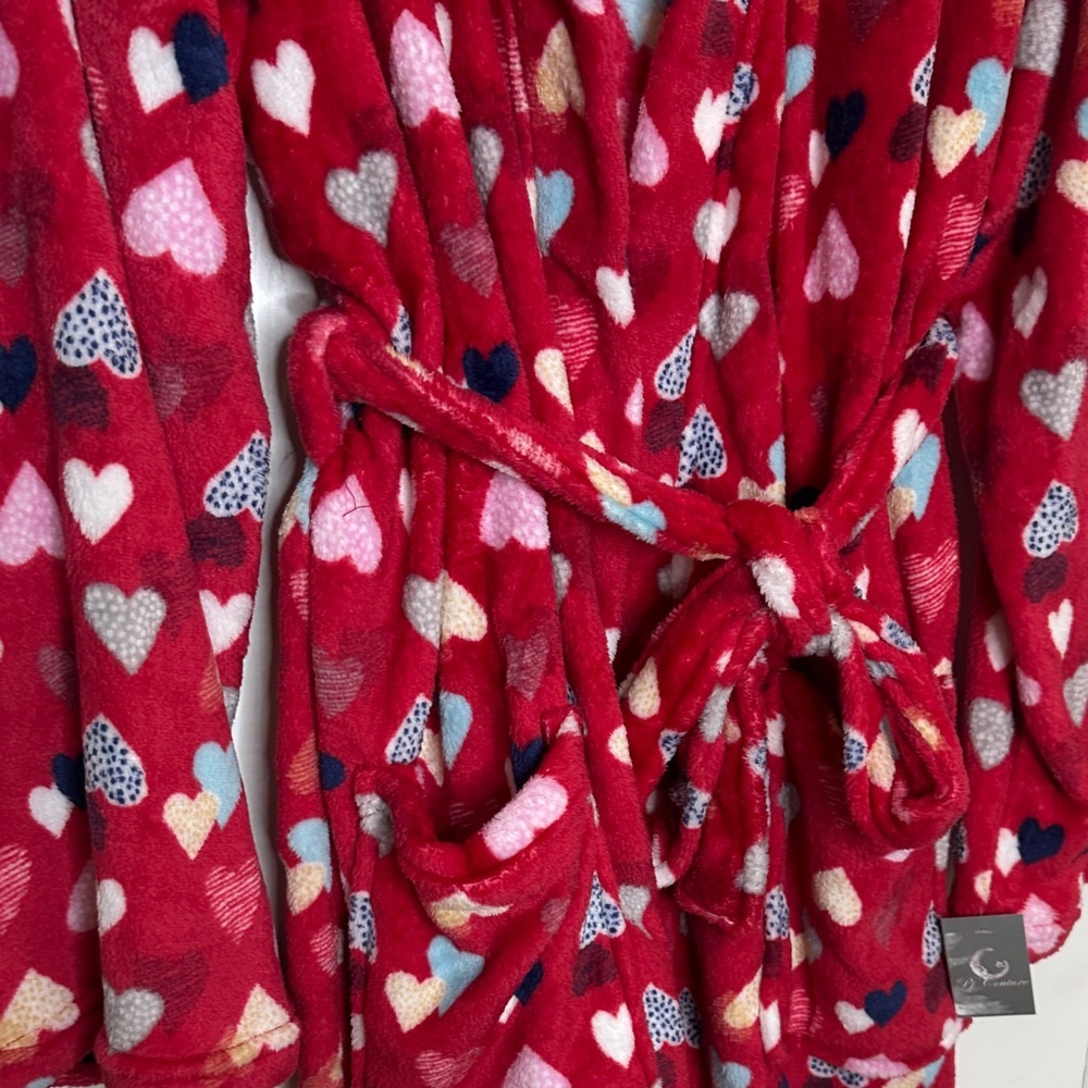 Pj Couture Vibrant Heart Patterned Robe - Picture 3 of 12